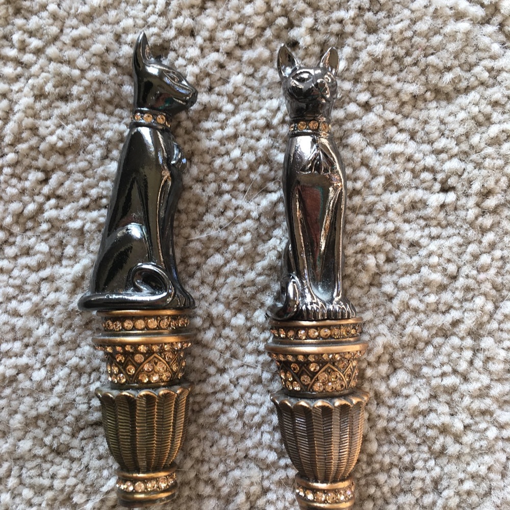 Egyptian cat lamp finials